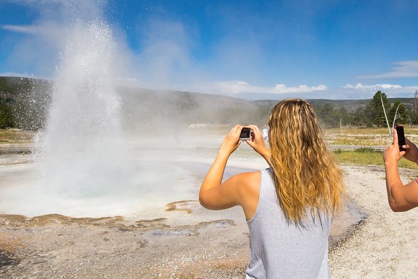 Photographing Sawmill Geyser