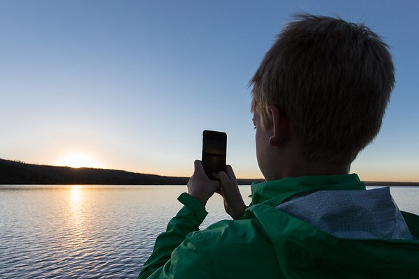 Recording a panorama at Lewis Lake