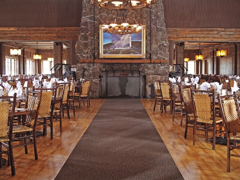 Old Faithful Inn - Dining Room