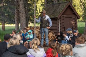 Cowboy telling stories at the Roosevelt Cookout