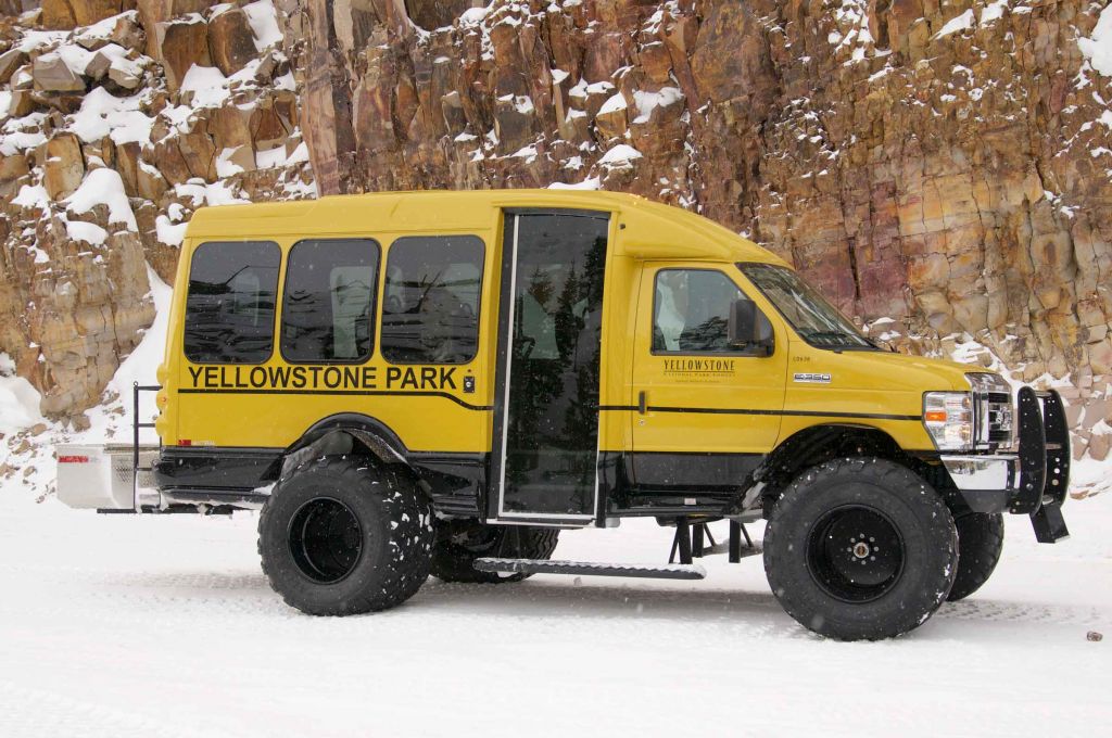 Vanterra snowcoach