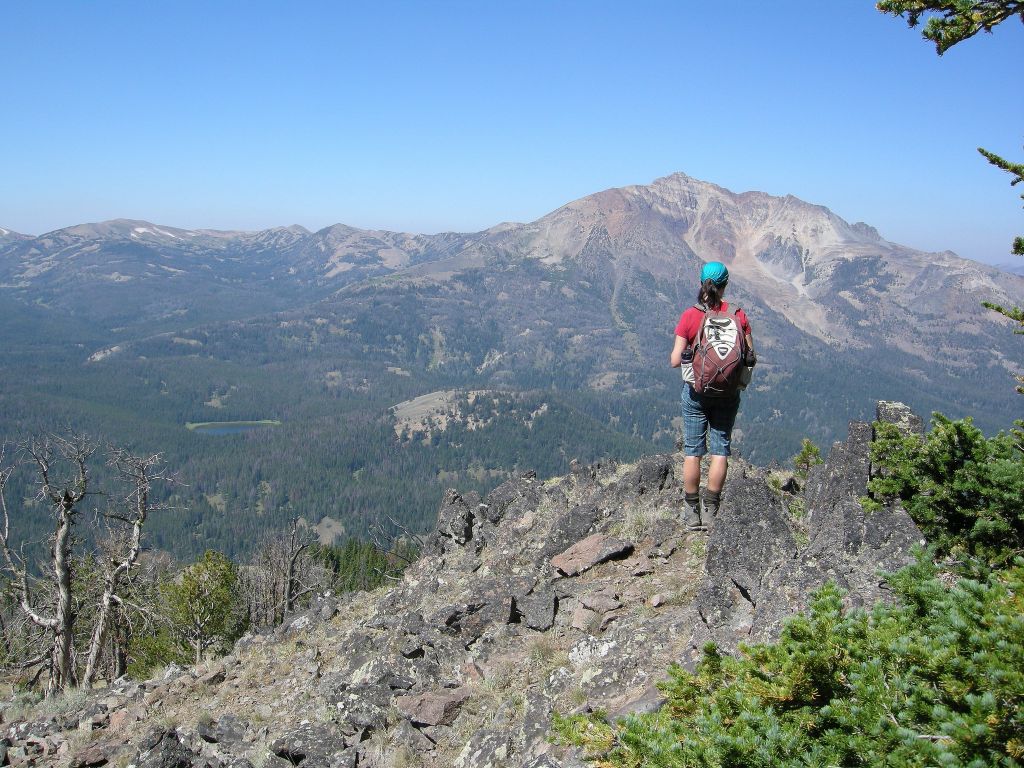 100 Mile Hiking Club Yellowstone