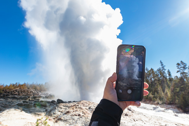 Photographing a Steamboat Geyser eruption