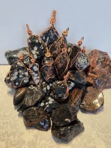 Wire wrapped obsidian pendant workshop