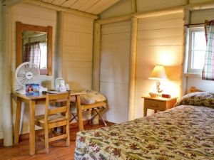 Roosevelt Lodge Cabins - Roughrider Cabin - One Bed
