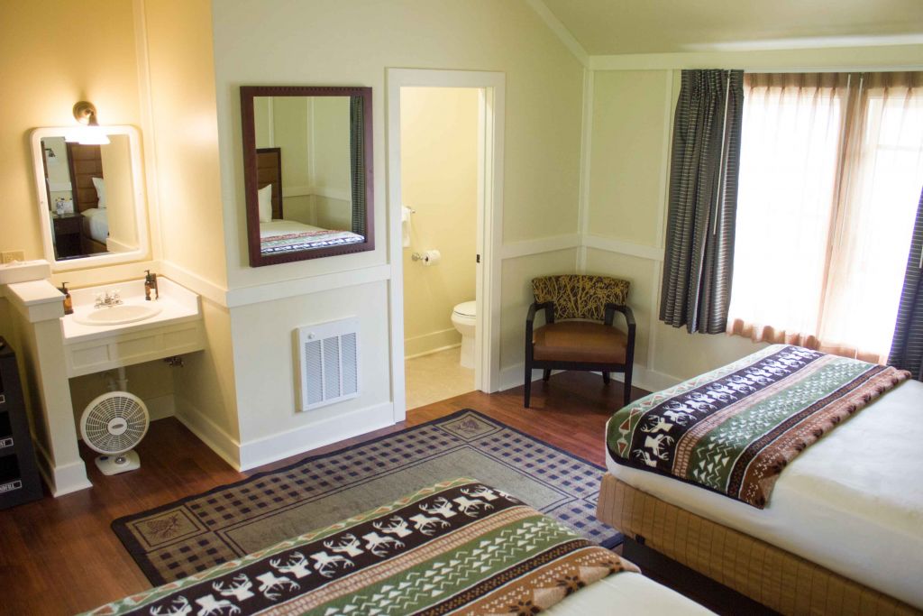 MammothFrontierCabin Yellowstone National Park Lodges