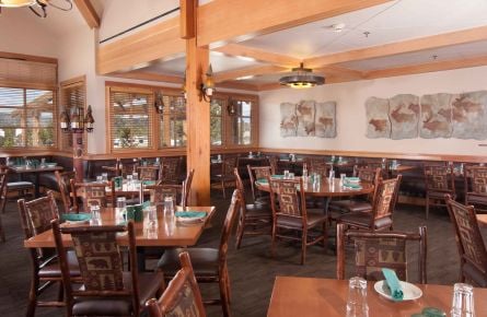 Old Faithful Snow Lodge Dining Room