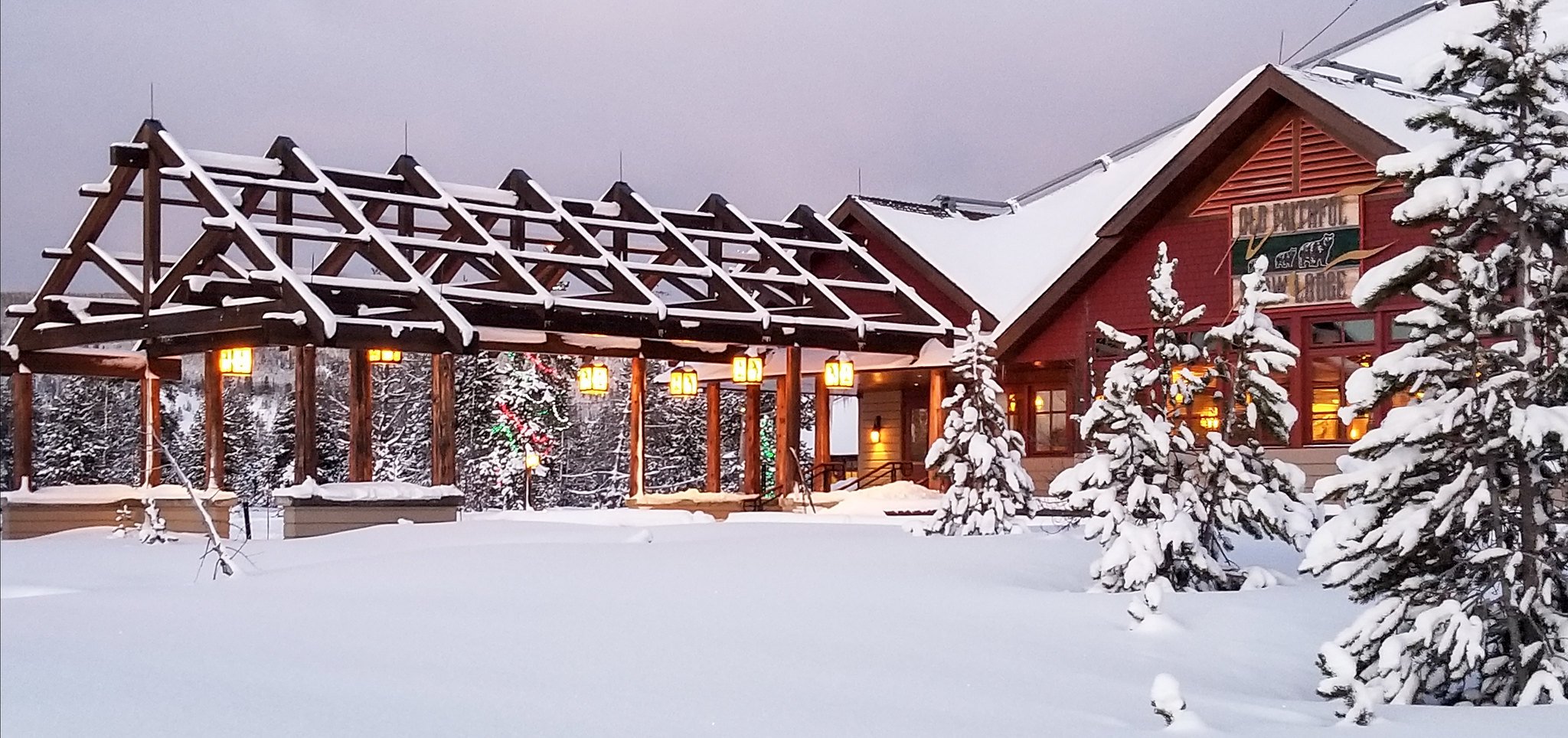 Old Faithful Snow Lodge & Cabins (Winter)
