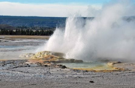 Old Faithful Inn Yellowstone National Park Lodges