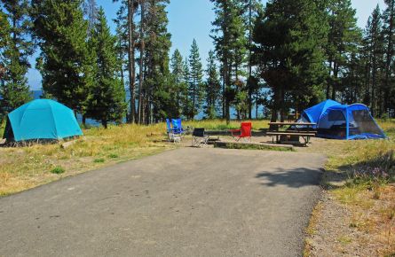 Fuld hookup camping nær yellowstone