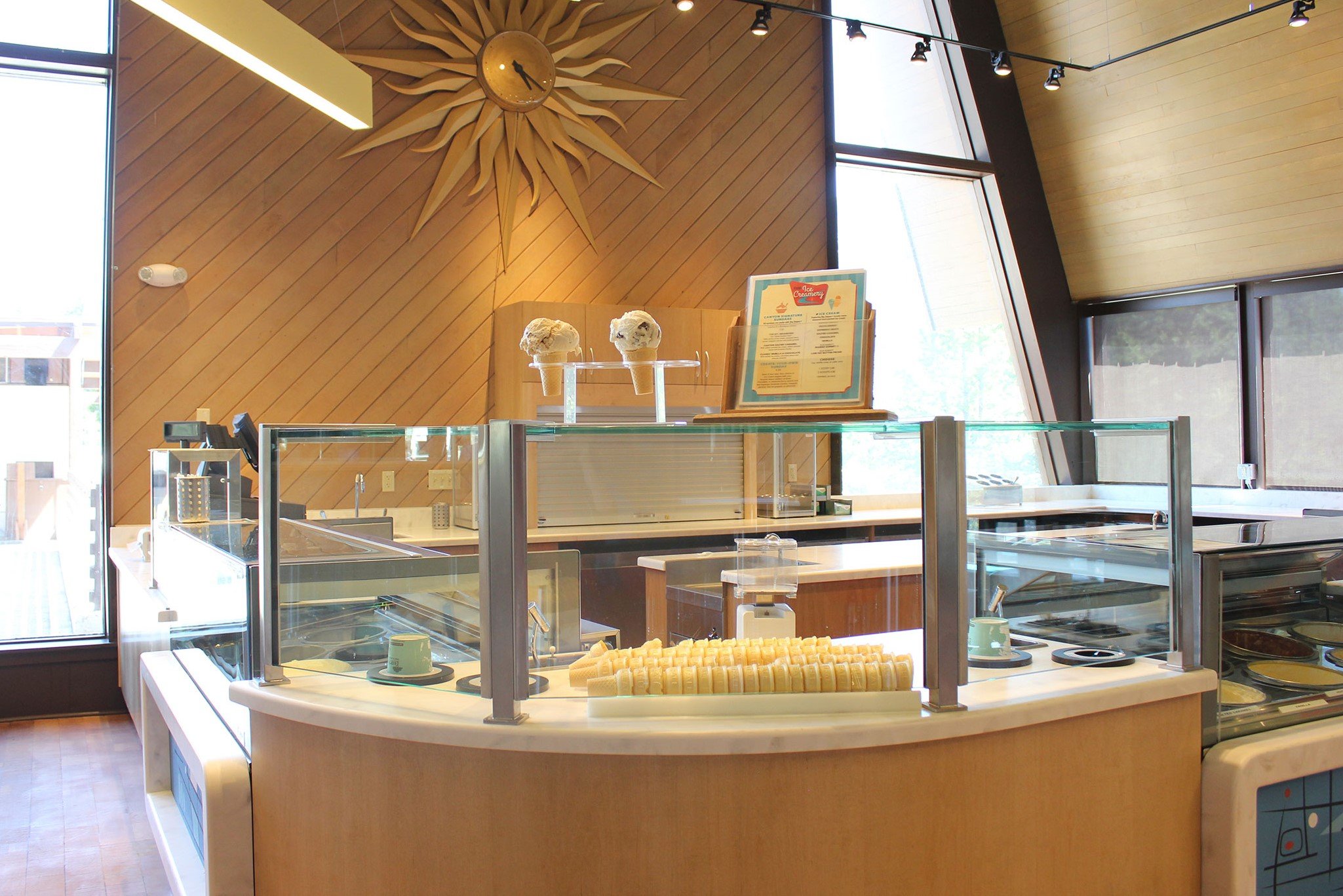 The Ice Creamery | Dining Options at Canyon Lodge