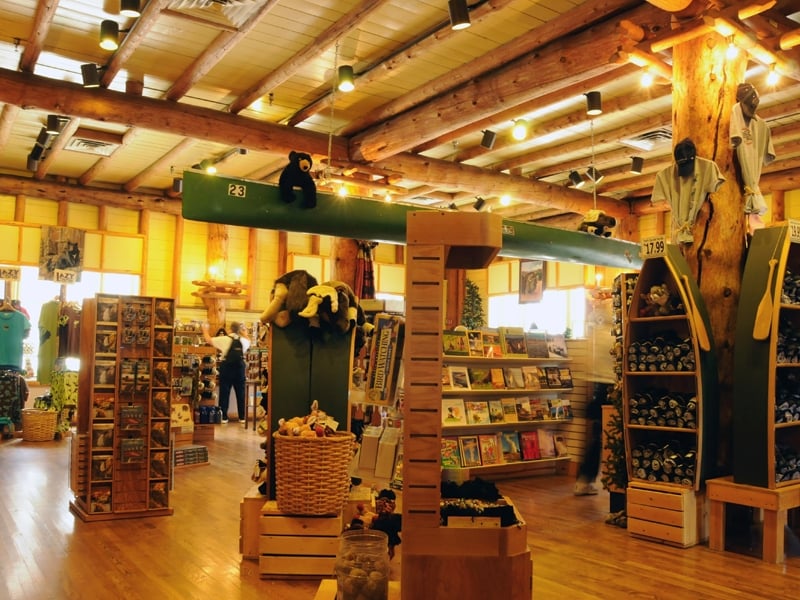 lake-lodge-gift-shop-01