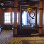 Old Faithful Lodge - Lobby