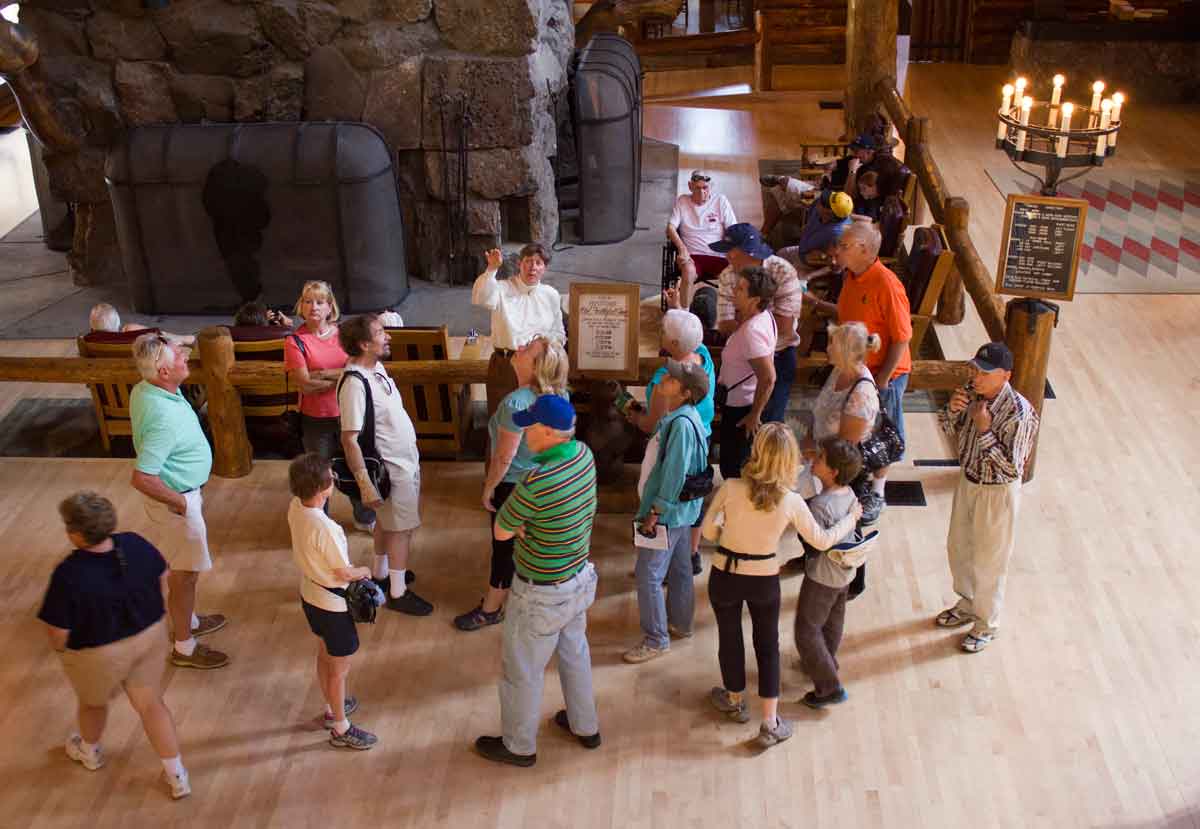 ruth-quinn_-old-faithful-inn-tour