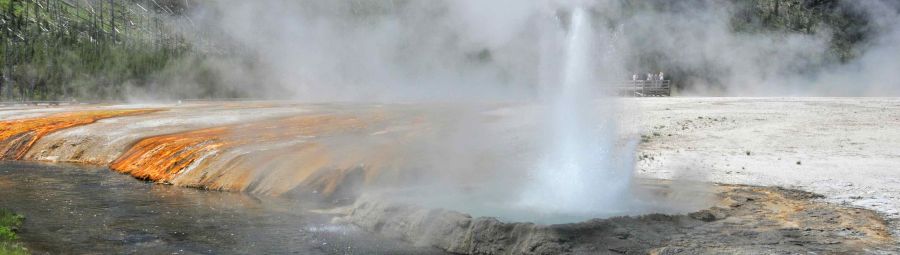 Great-Sands-Cliff-Geyser