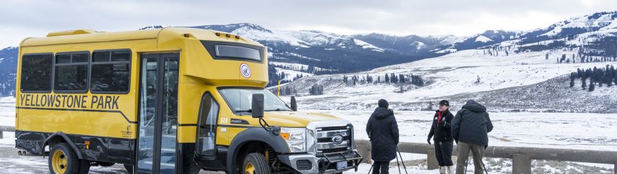 Guide talking to guests with scopes