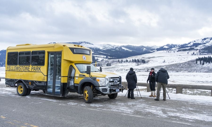 Guide talking to guests with scopes