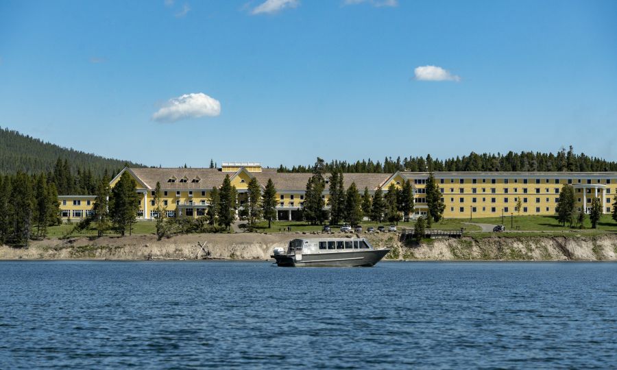 Scenicruise on the lake with Lake Yellowstone Hotel in the background